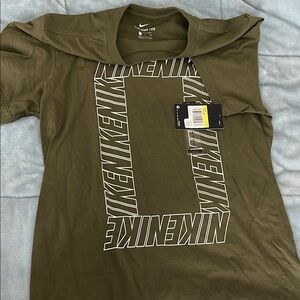 Nike Men's Khaki Graphic Tee